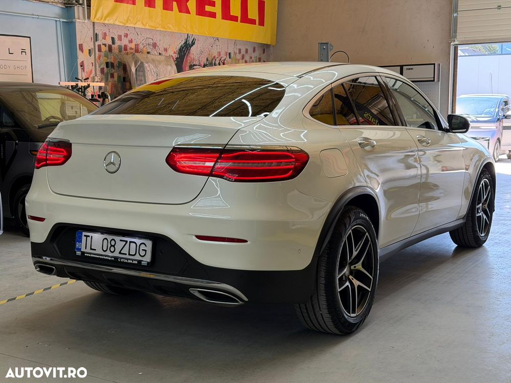 Mercedes-Benz GLC Coupe 220 d 4Matic 9G-TRONIC AMG Line - 3