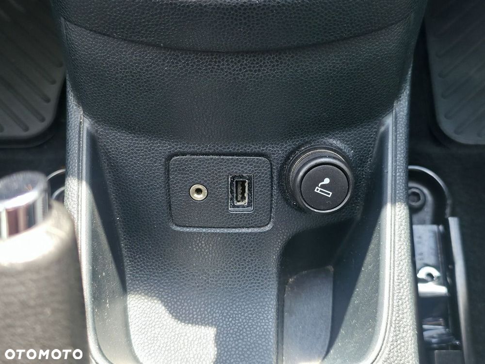 Ford Fiesta - 17