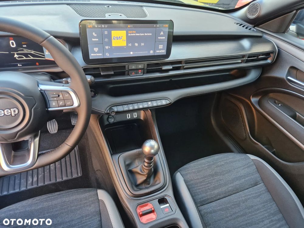 Jeep Avenger 1.2 T3 Longitude - 17