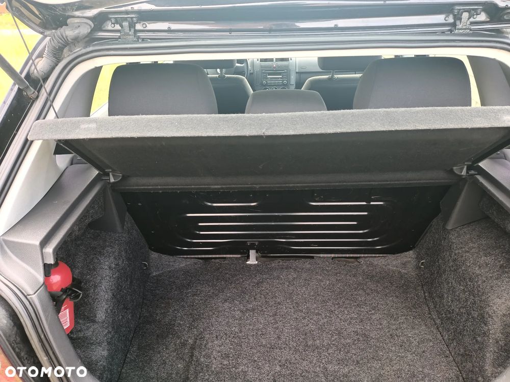 Volkswagen Polo - 5
