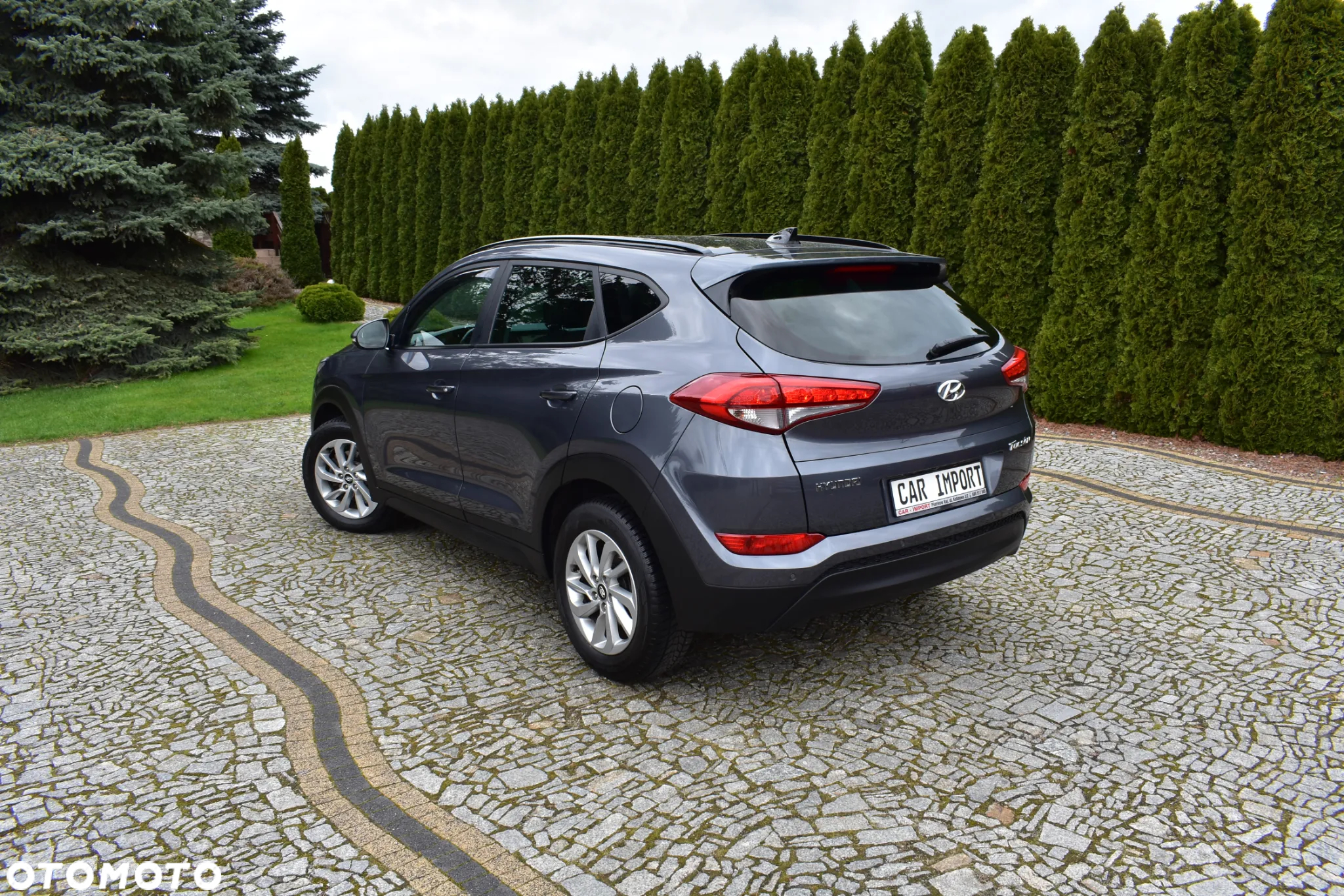 Hyundai Tucson blue 1.7 CRDi 2WD Intro Edition - 21