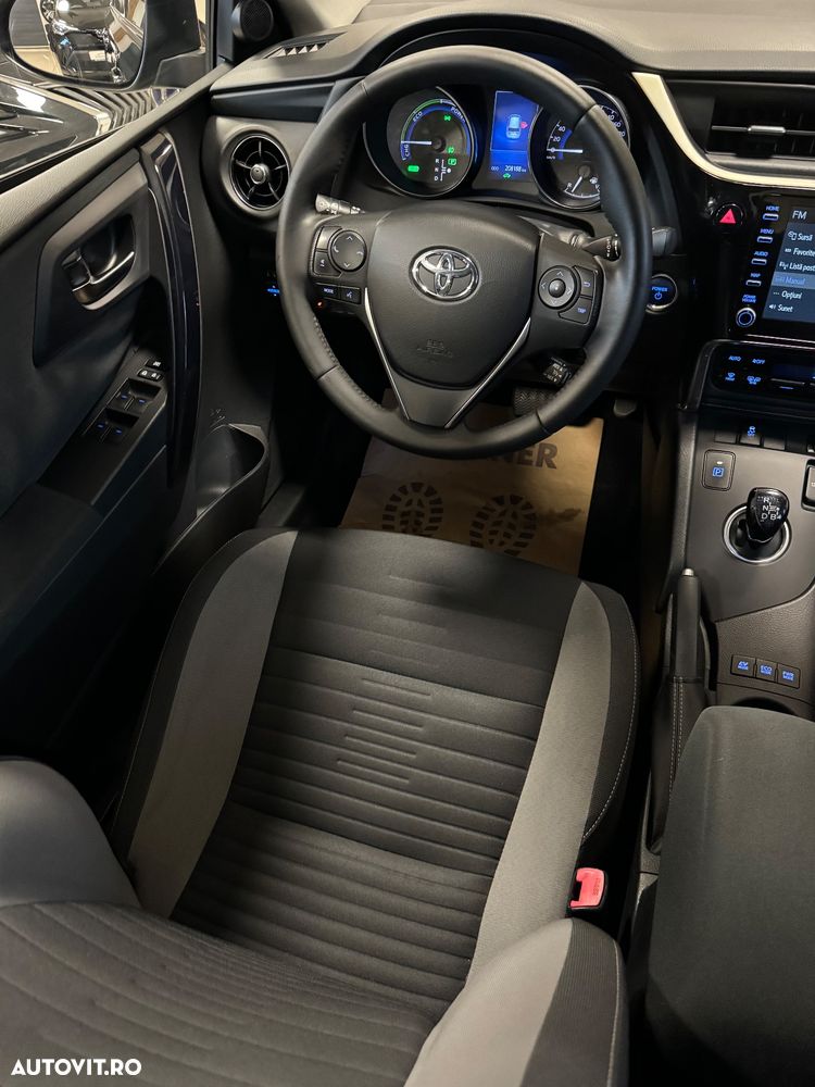Toyota Auris 1.8 VVT-i Hybrid Automatik Design Edition - 13