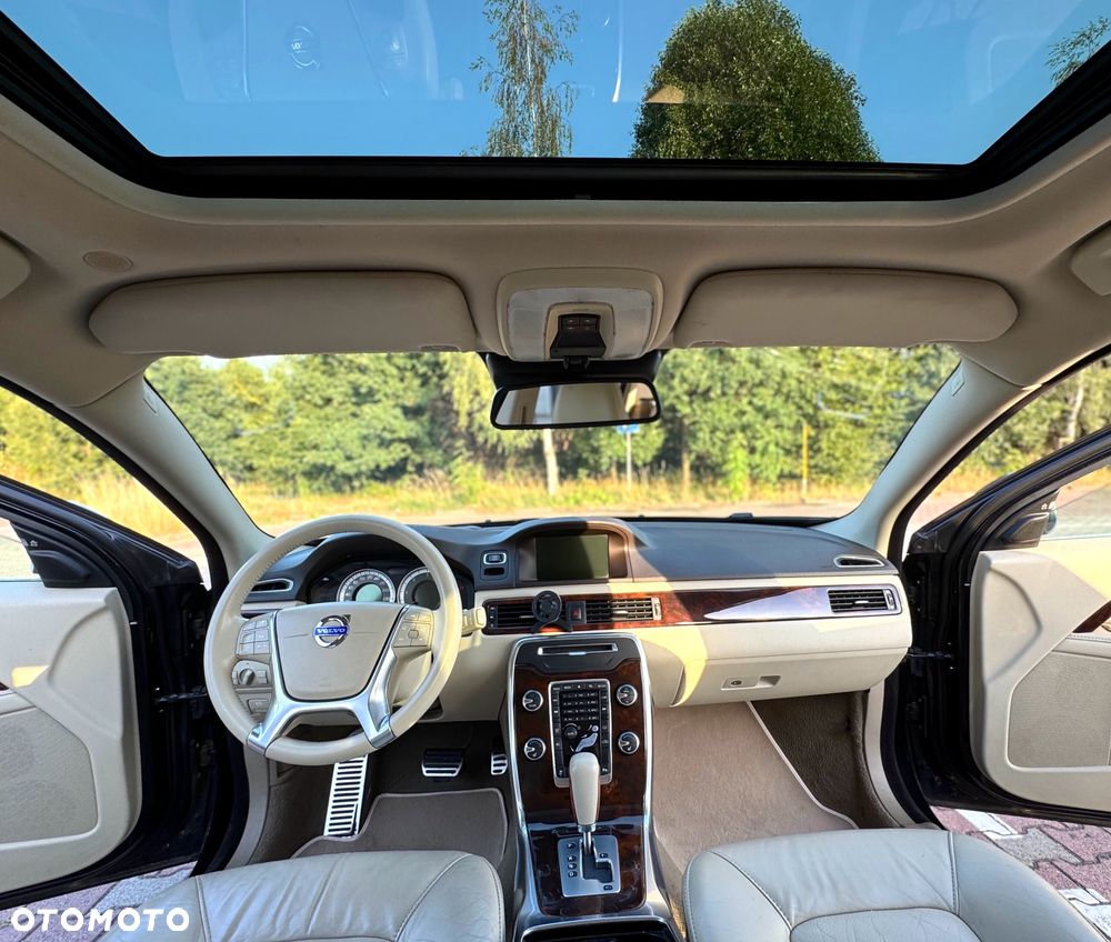 Volvo XC 70 - 21