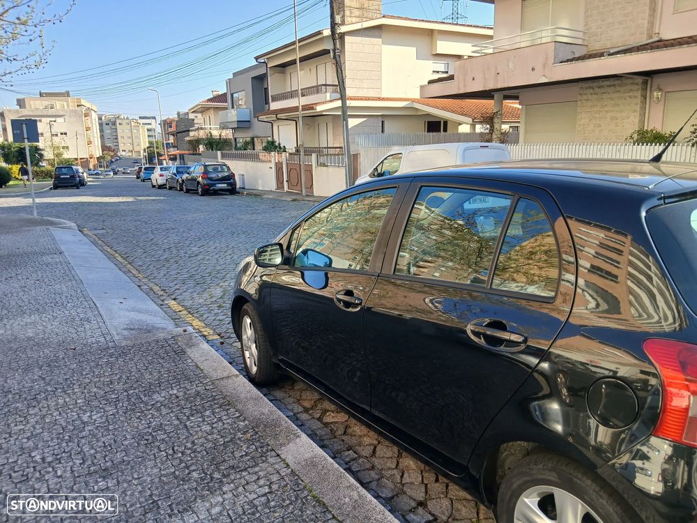 Toyota Yaris 1.0 VVT-i Sol High Pack - 4