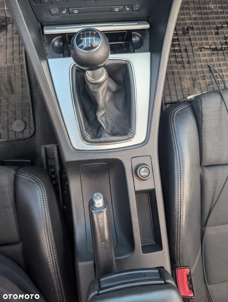 Audi A4 Avant 2.0 TDI DPF quattro - 13