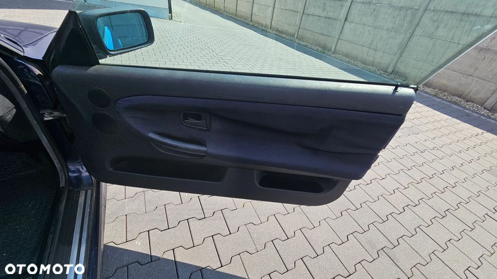 BMW Seria 3 - 36