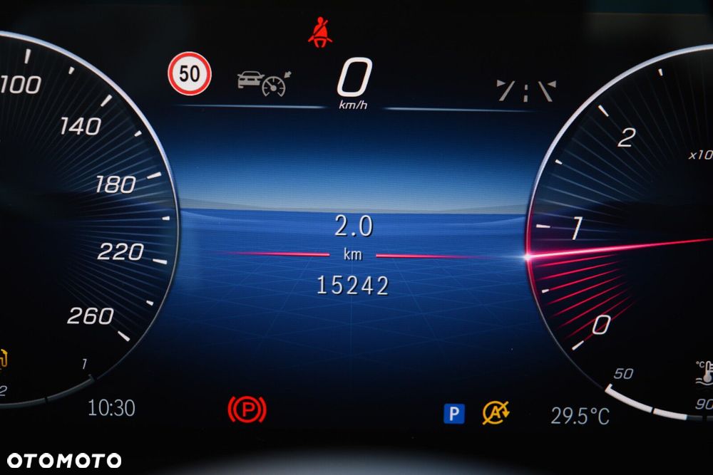 Mercedes-Benz GLA 200 d AMG Line 8G-DCT - 32