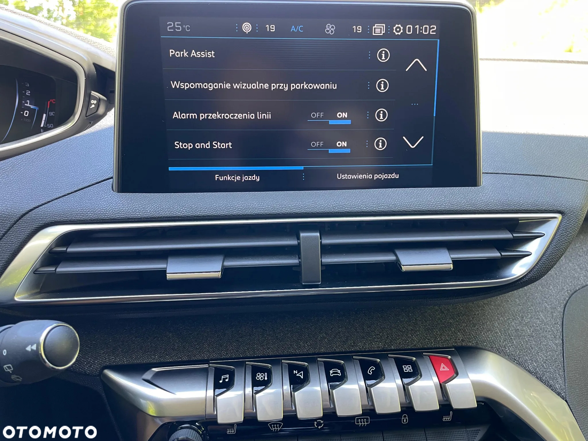 Peugeot 5008 1.6 PureTech Allure S&S EAT8 - 29