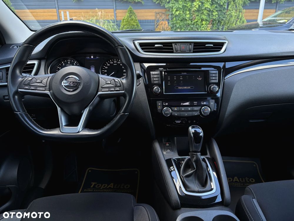 Nissan Qashqai 1.3 DIG-T N-Connecta DCT - 33