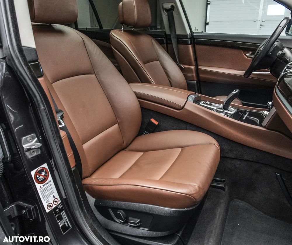 BMW Seria 5 520d xDrive - 15