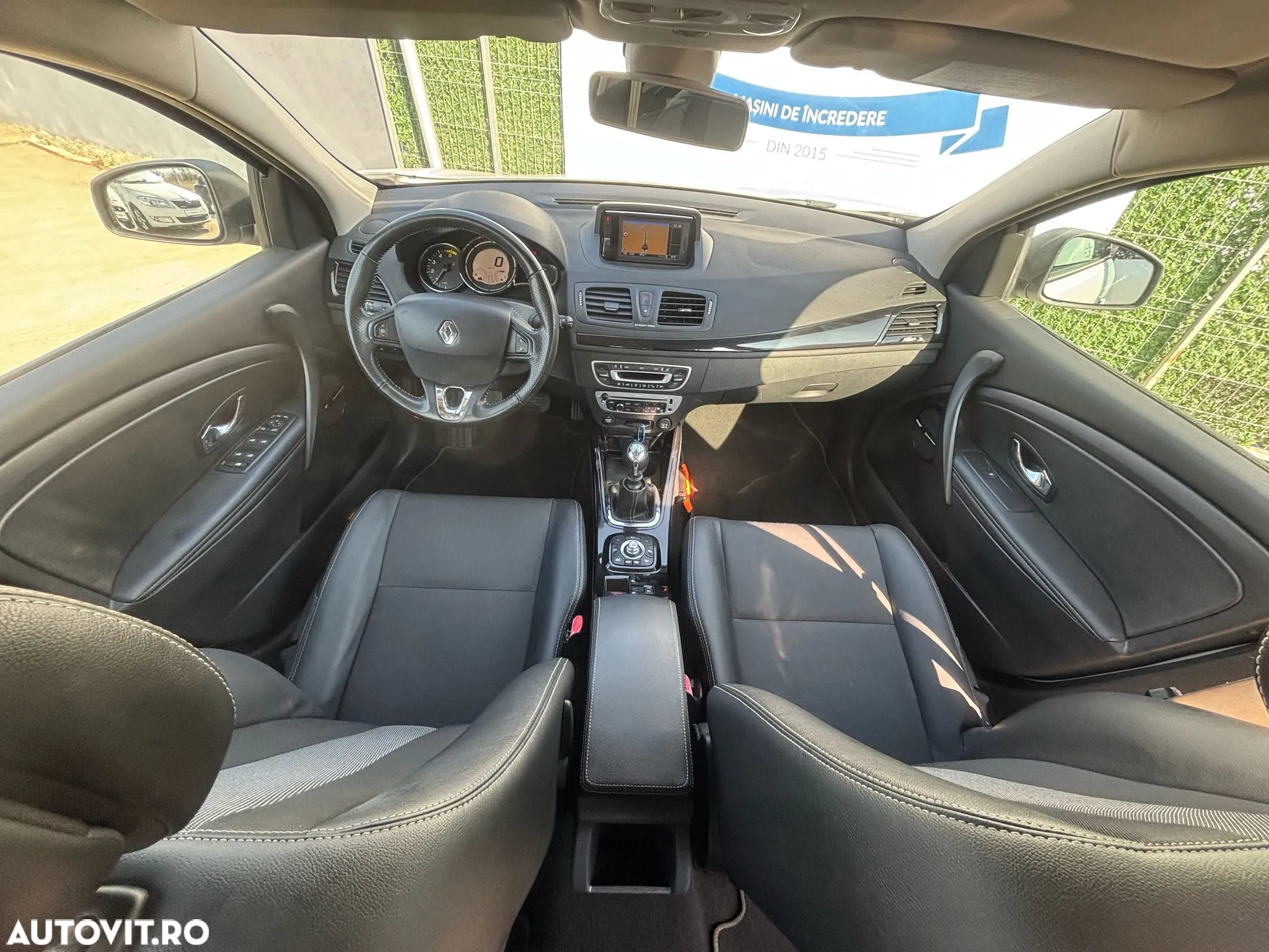 Renault Megane ENERGY dCi 110 Start & Stop Bose Edition - 4