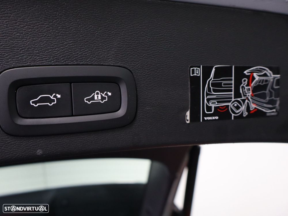 Volvo XC 40 1.5 T4 PHEV Inscription - 22