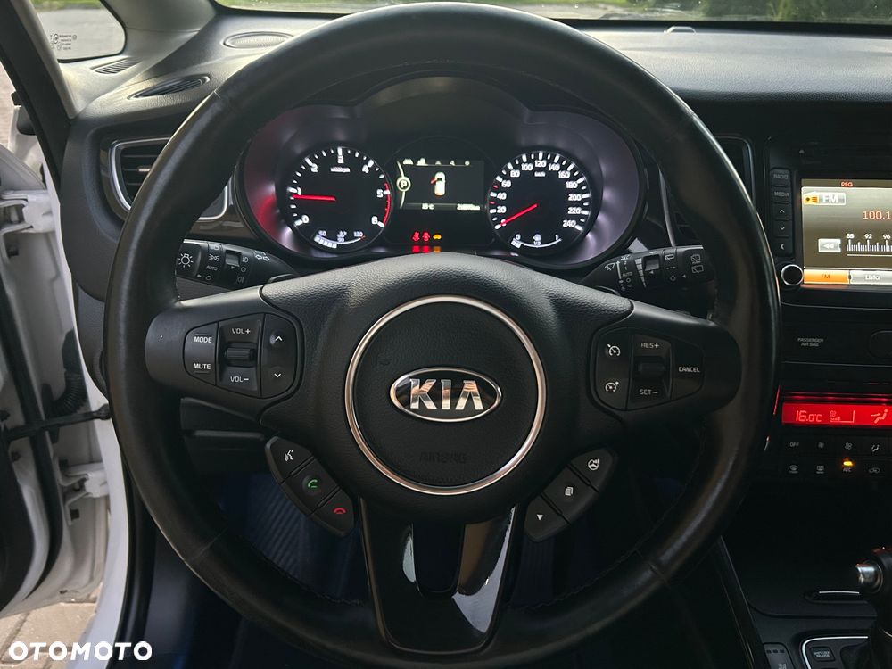 Kia Carens 1.7 CRDi Vision - 25