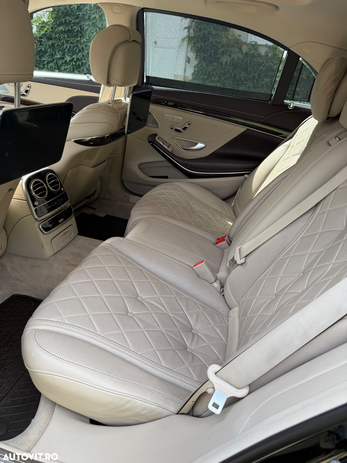 Mercedes-Benz S 400 d 4MATIC Long Aut - 11