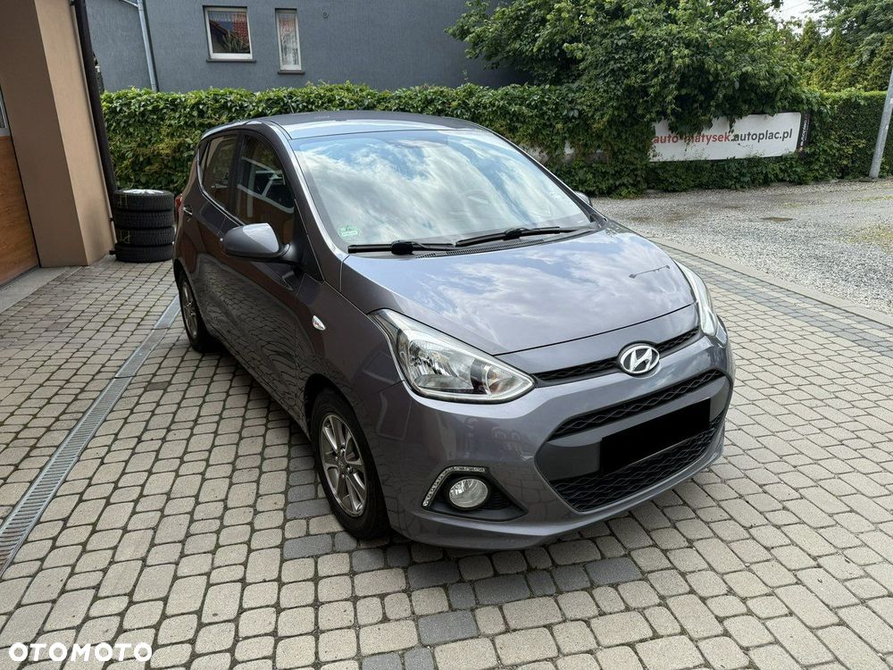 Hyundai i10 1.0 Fifa World Cup Edition - 3