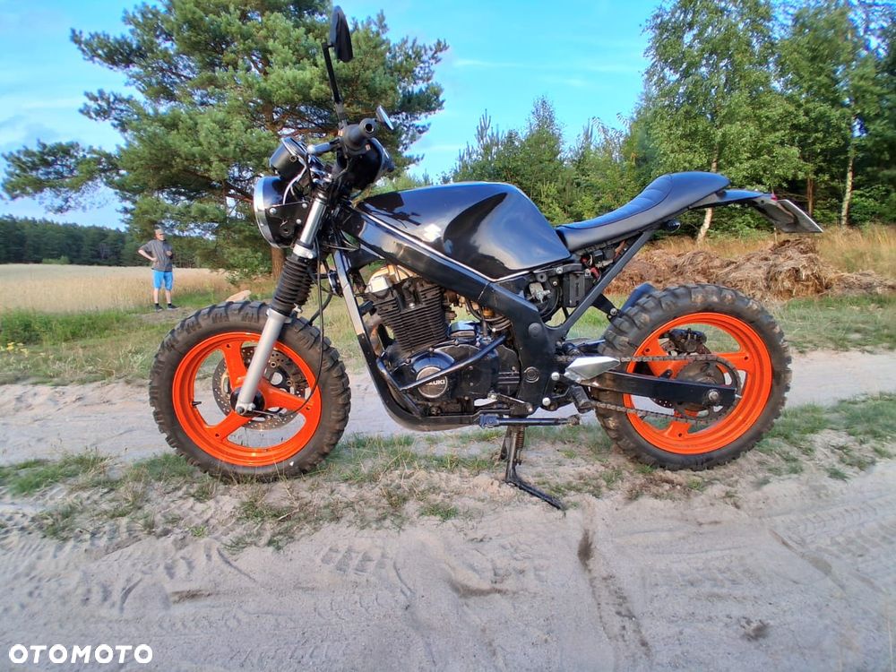 Suzuki GS - 7