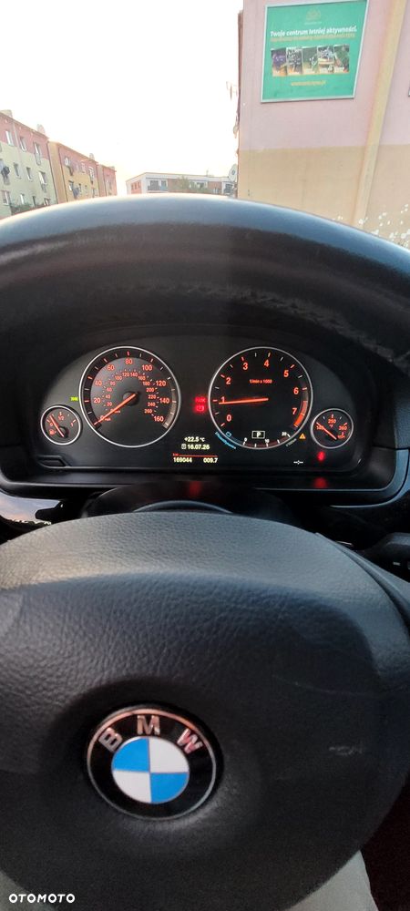 BMW Seria 5 528i xDrive - 22