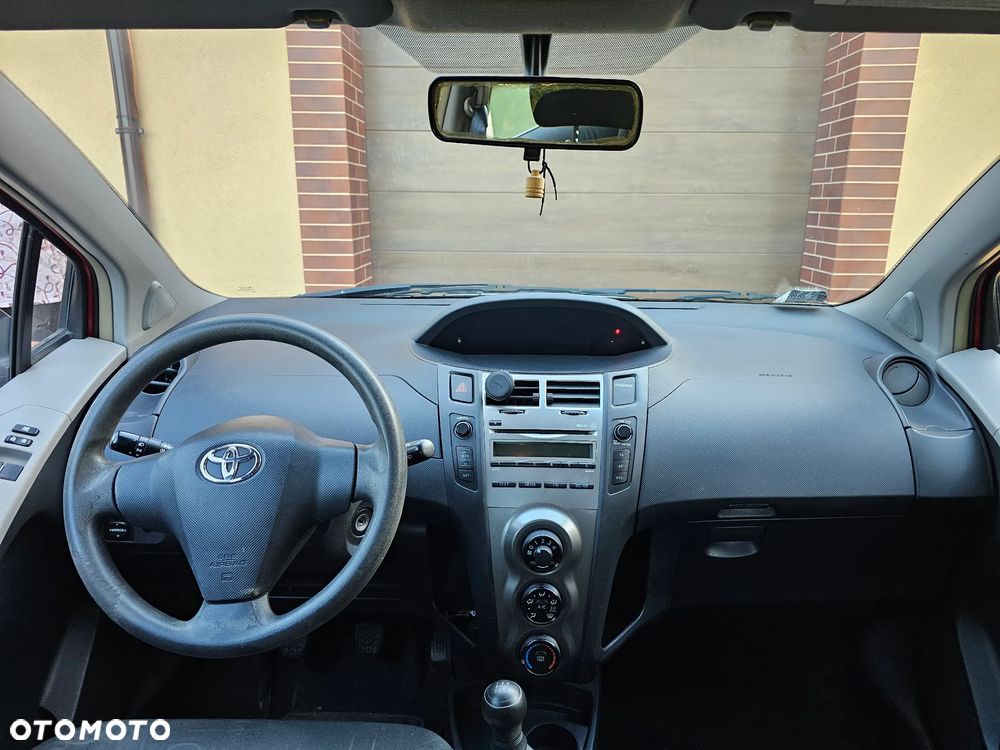 Toyota Yaris 1.0 Life - 6