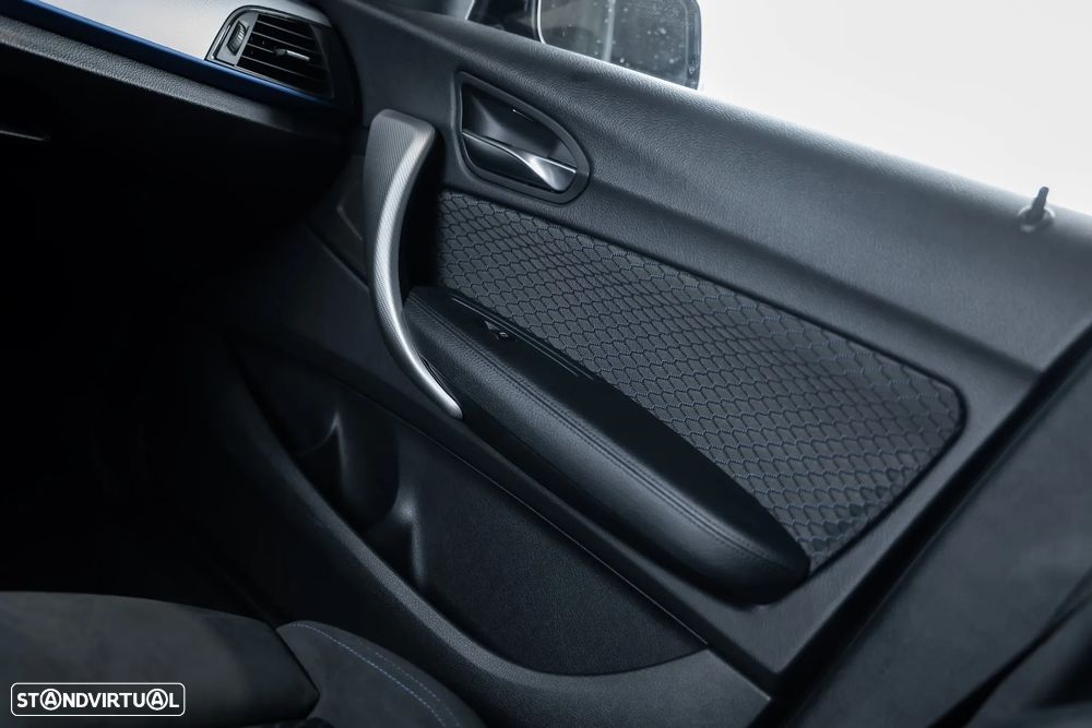 BMW M135i xDrive - 23