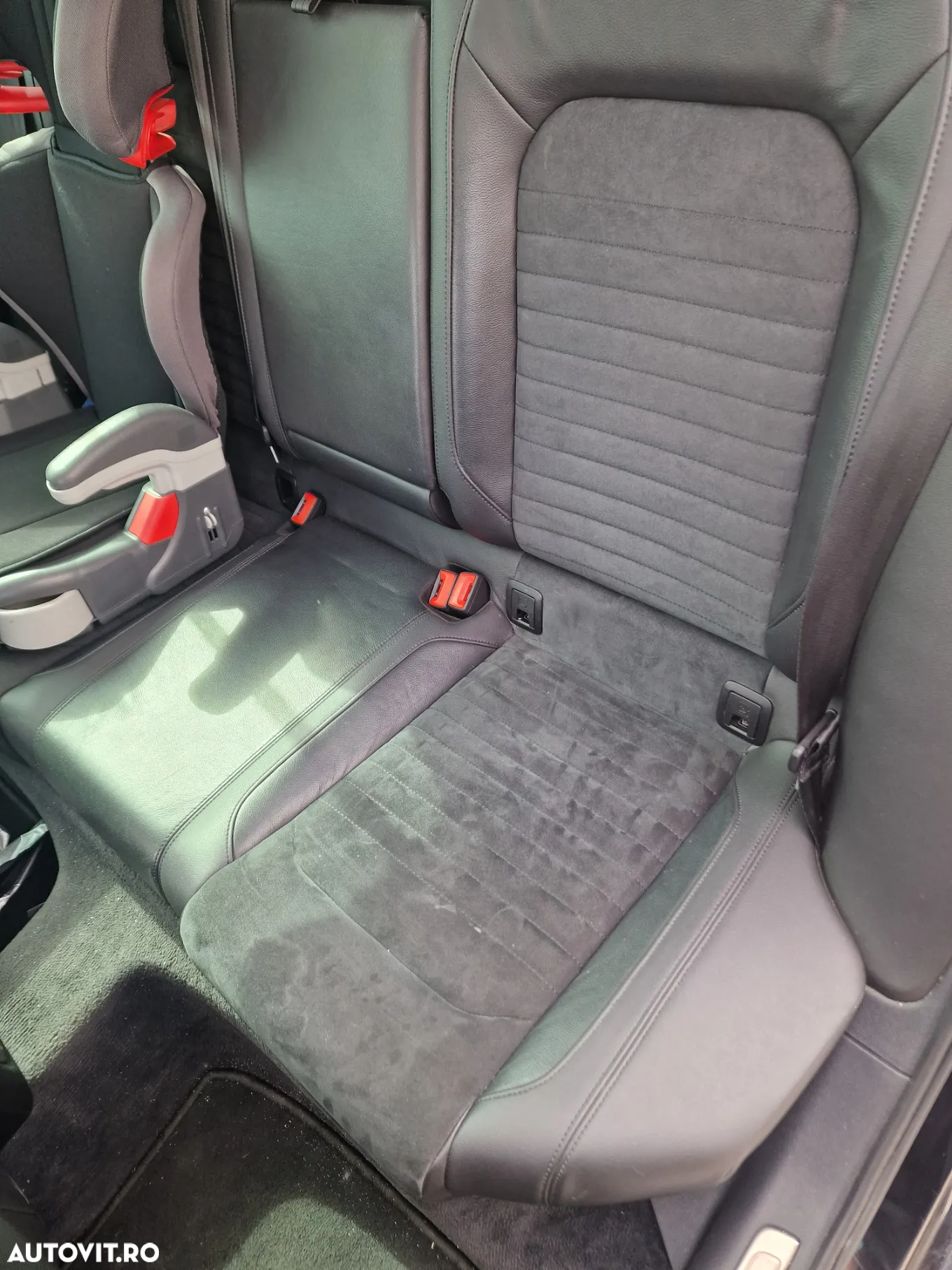 Volkswagen Passat - 12