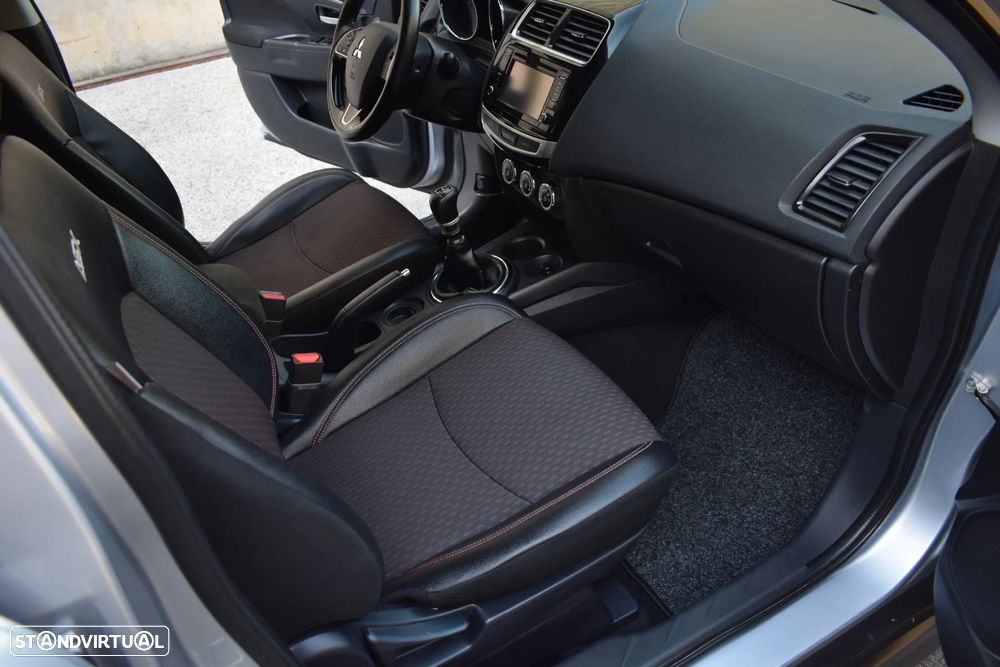 Mitsubishi ASX 1.6 DI-D Intense Black Edition - 11