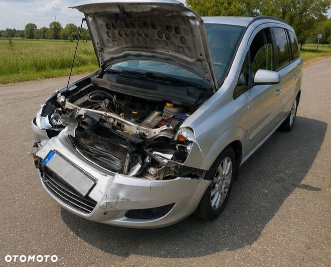 Opel Zafira - 3