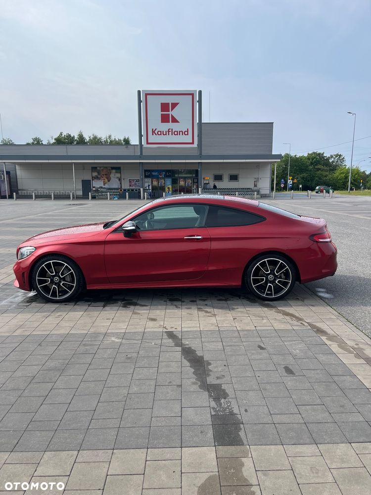 Mercedes-Benz Klasa C 300 9G-TRONIC - 6