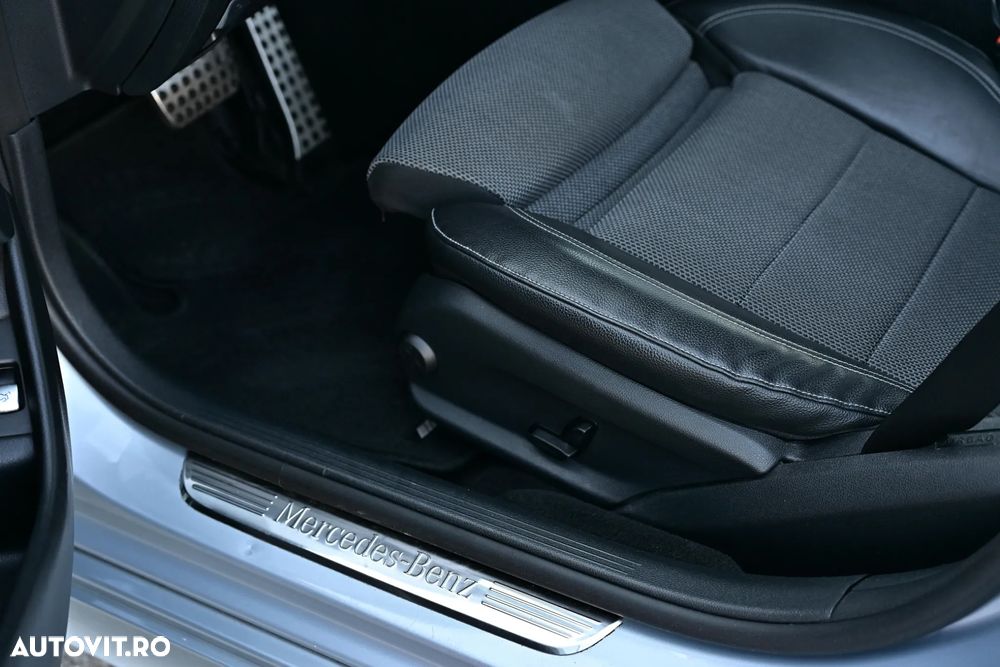 Mercedes-Benz E 220 d Aut. - 27