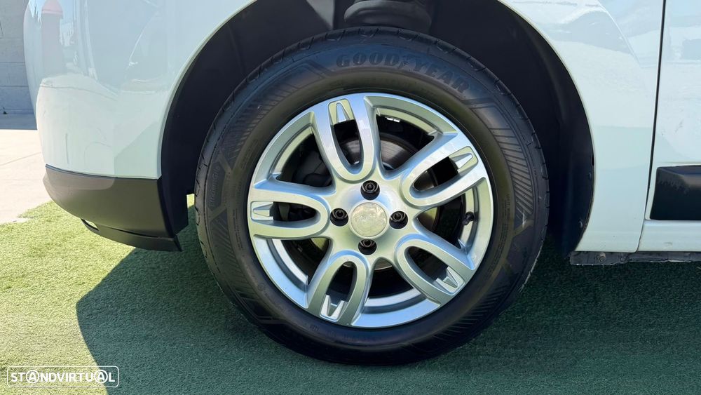 Dacia Lodgy 1.6 MPI Confort 7L Bi-Fuel - 14