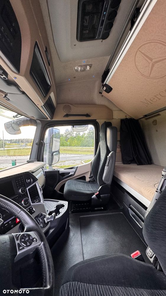 Mercedes-Benz Actros FVG LF 5 Limited Edition - 32