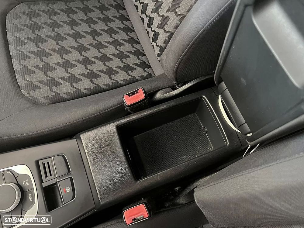 Audi A3 Sportback 1.6 TDI Attraction Ultra - 15