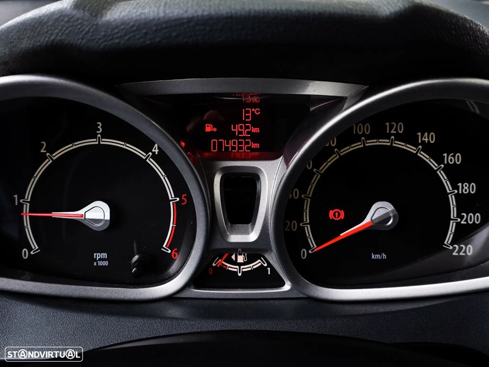 Ford Fiesta 1.4 TDCI Titanium - 10