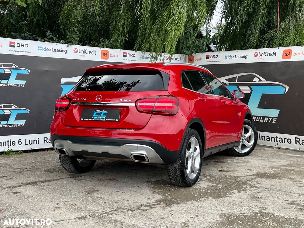 Mercedes-Benz GLA 220 d 4Matic 7G-DCT Style - 4