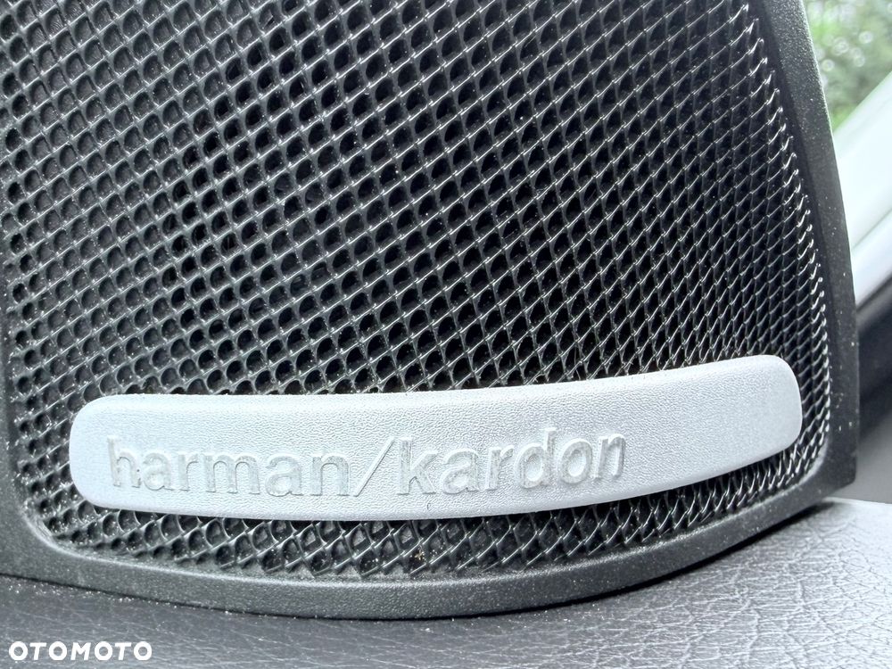 Mercedes-Benz CLA - 27