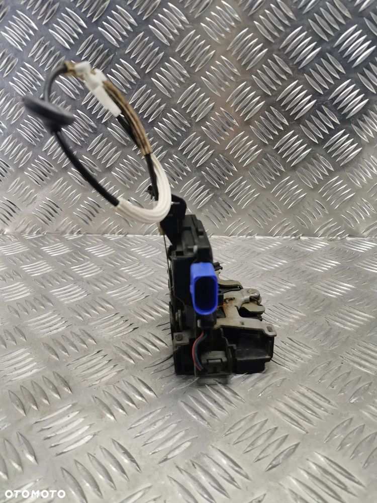 VW TOUAREG 7L 03-09R ZAMEK DRZWI LEWY PRZÓD 9 PIN - 2