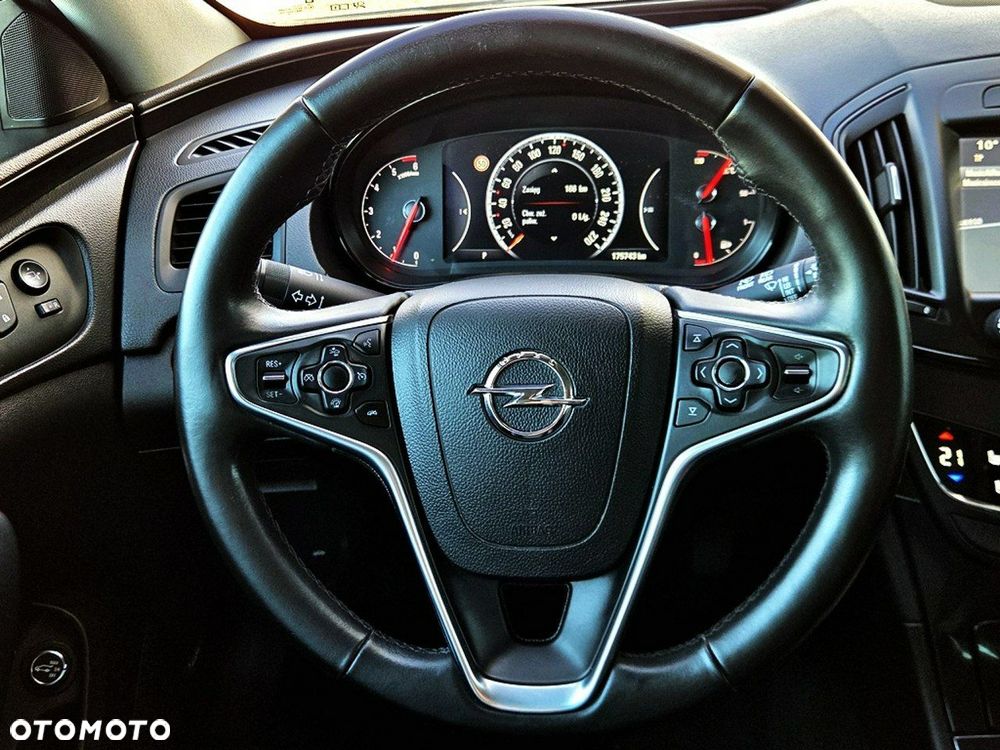 Opel Insignia - 13