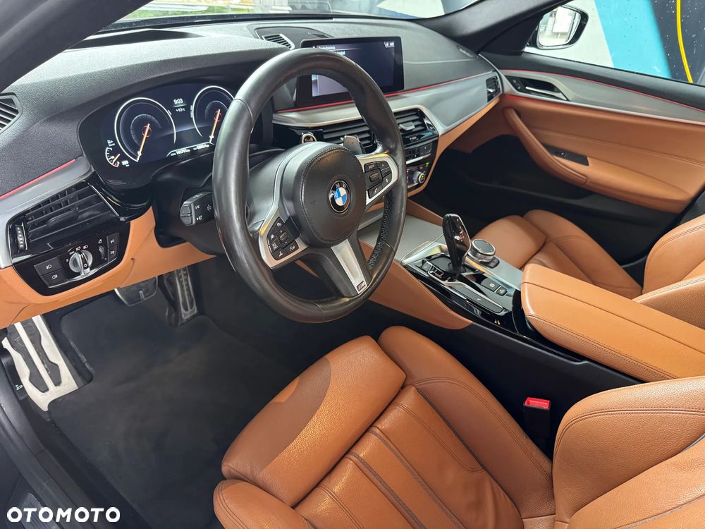 BMW Seria 5 530d xDrive M Sport sport - 13