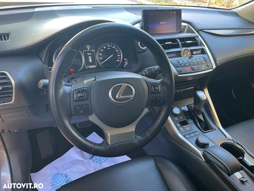 Lexus Seria NX - 8
