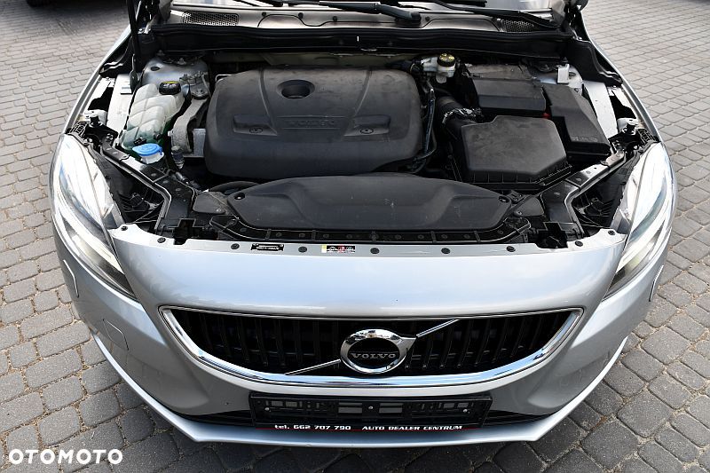 Volvo V40 T2 Geartronic Momentum - 37