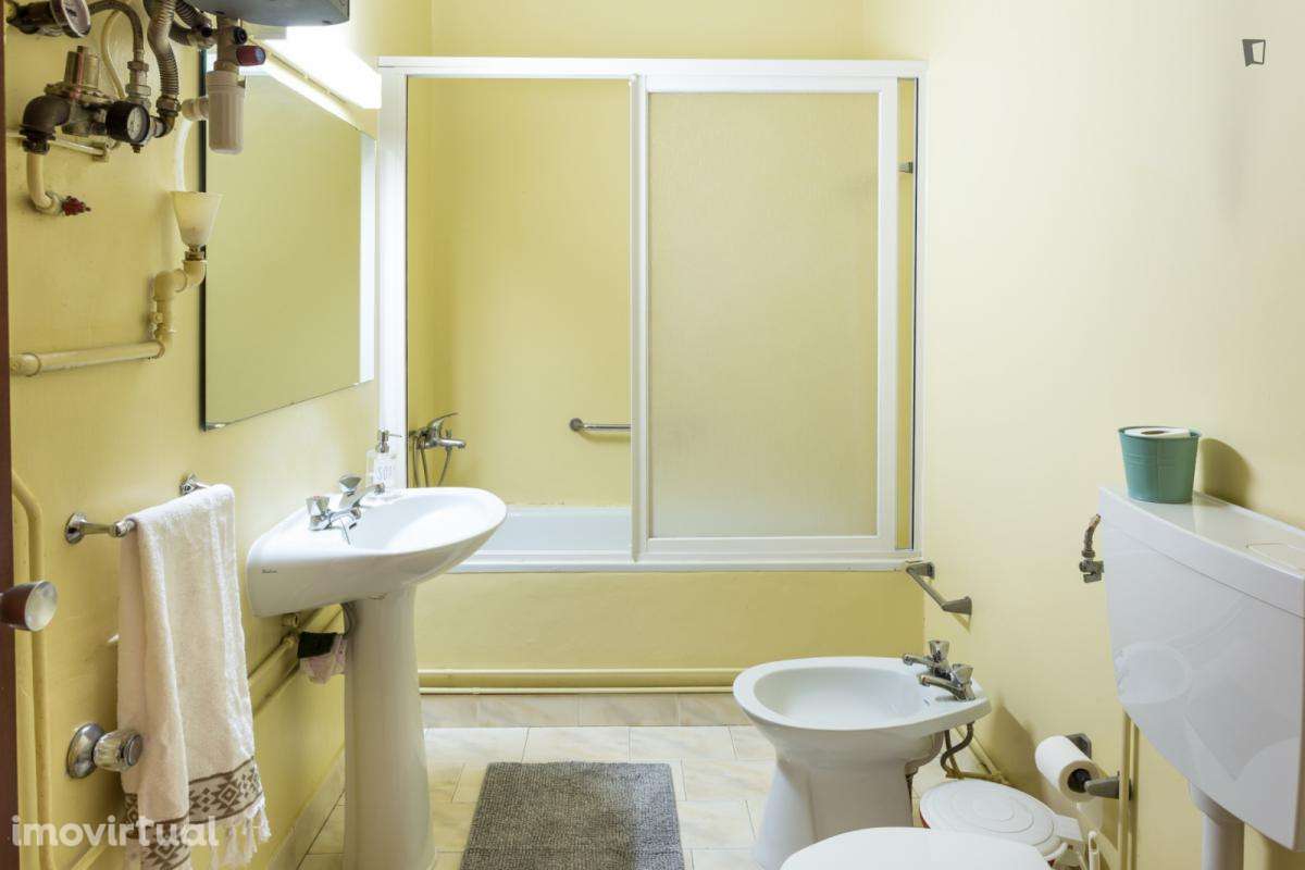 Quarto - localizado em Telheiras Lisbon - Grande imagem: 2/16