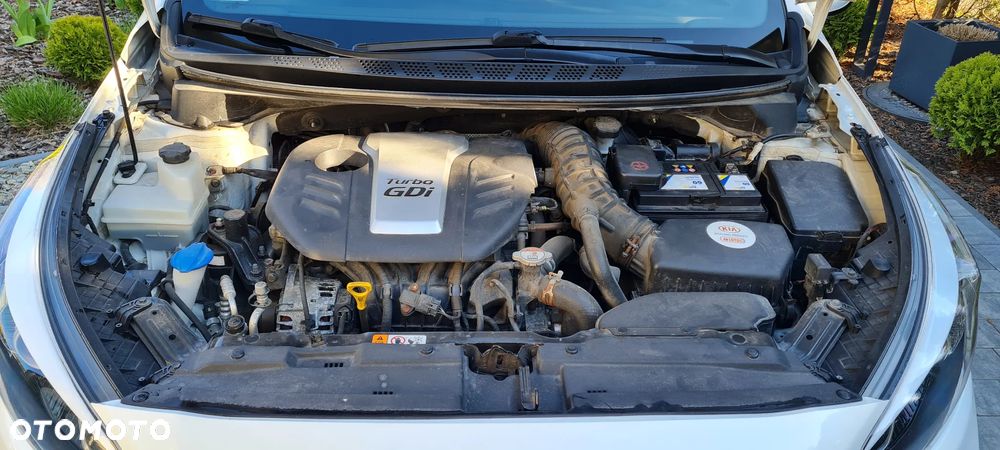 Kia Ceed 1.6 T-GDI GT L - 12