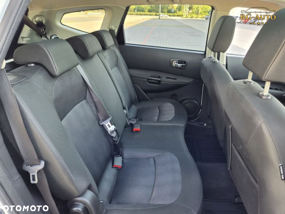 Nissan Qashqai+2 - 31