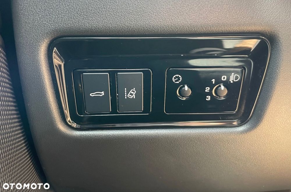 Jaguar XE 20d Prestige - 6