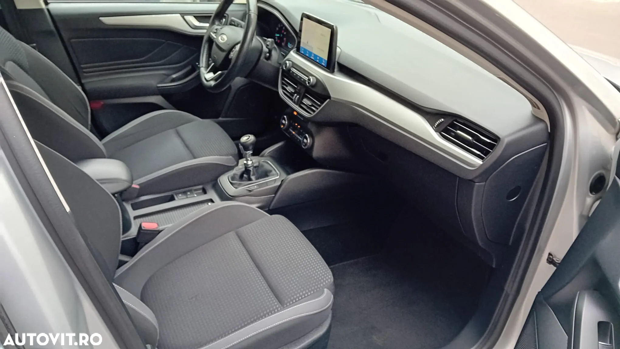 Ford Focus 1.0 EcoBoost Active Business - 10