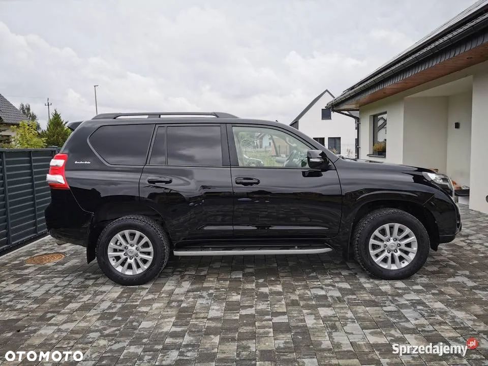 Toyota Land Cruiser LC 3.0 D-4D PowerBoost Invincible