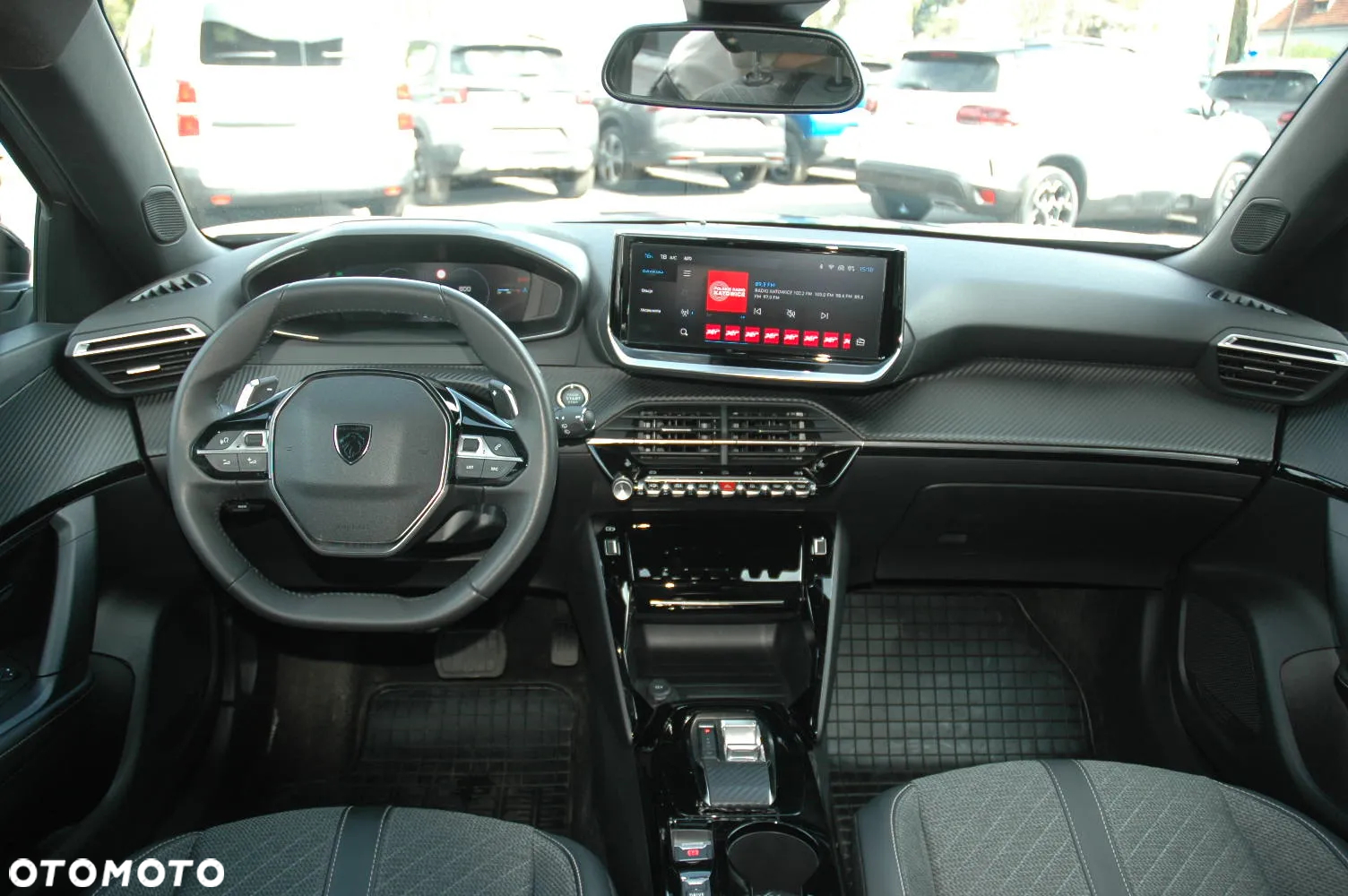 Peugeot 2008 1.2 PureTech Allure S&S EAT8 - 6
