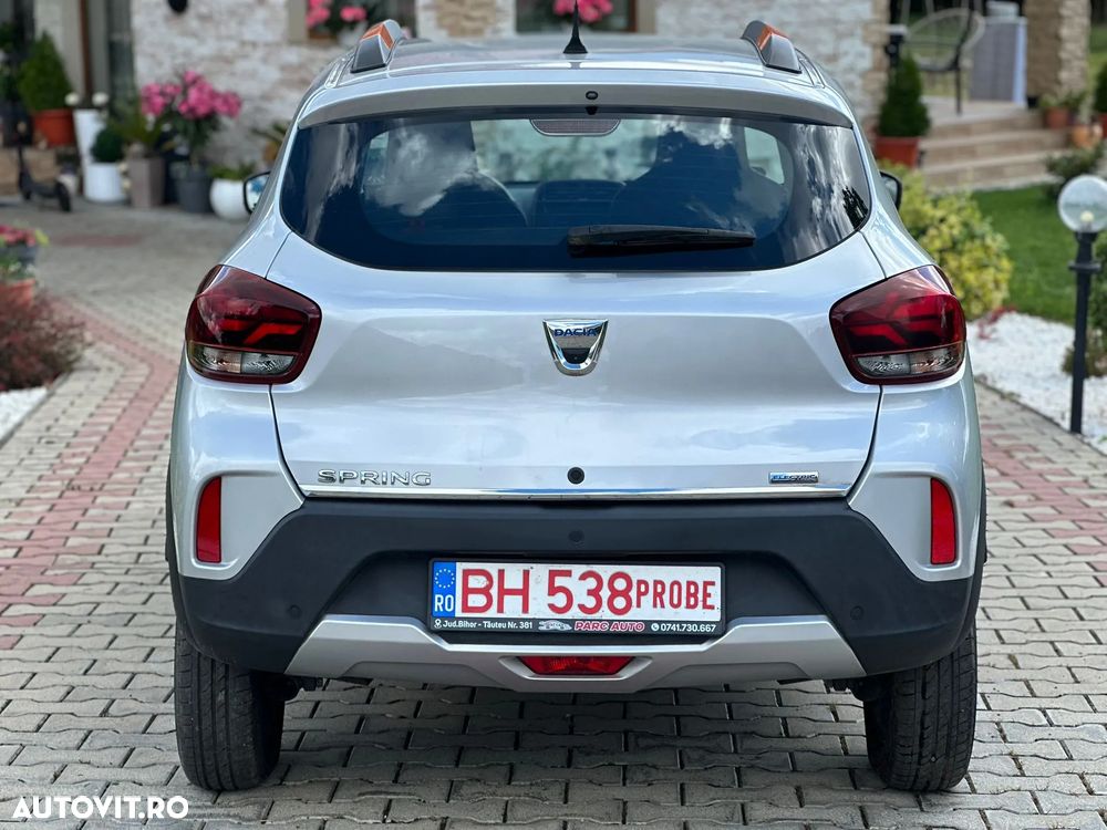 Dacia Spring Essential - 5
