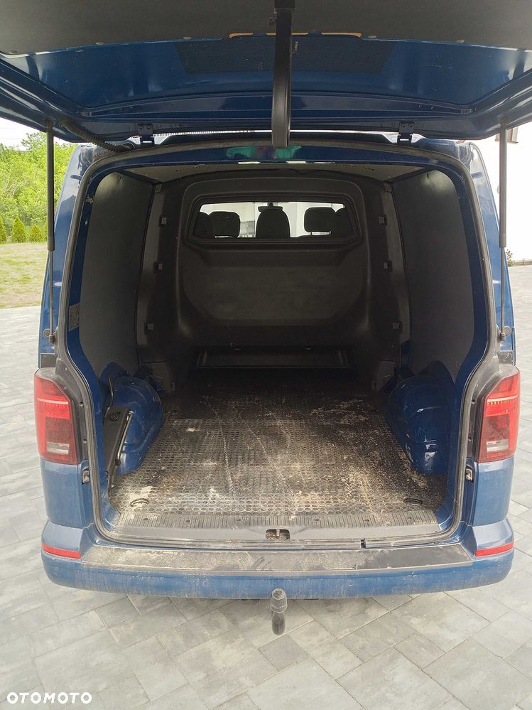 Volkswagen Transporter - 2