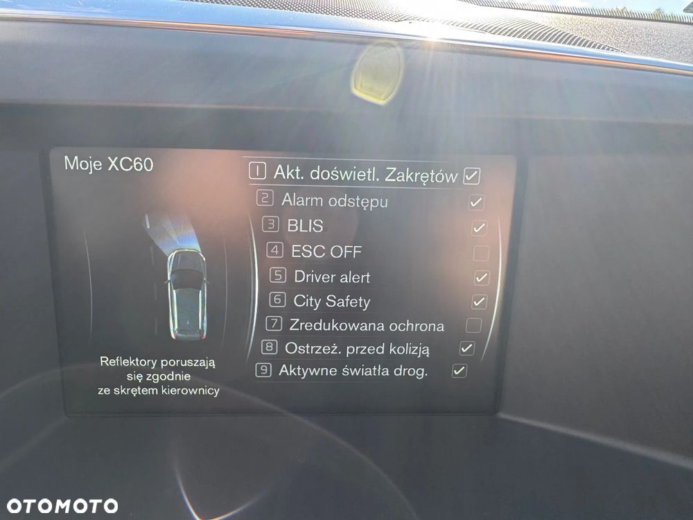 Volvo XC 60 D4 Momentum - 24