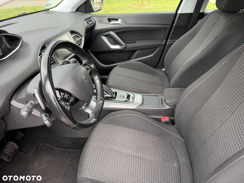 Peugeot 308 1.5 BlueHDi Allure S&S EAT6 - 16